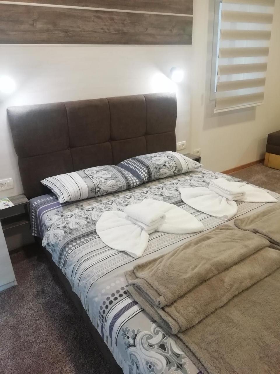 Apartman Centar 1 Uzice Ngoại thất bức ảnh